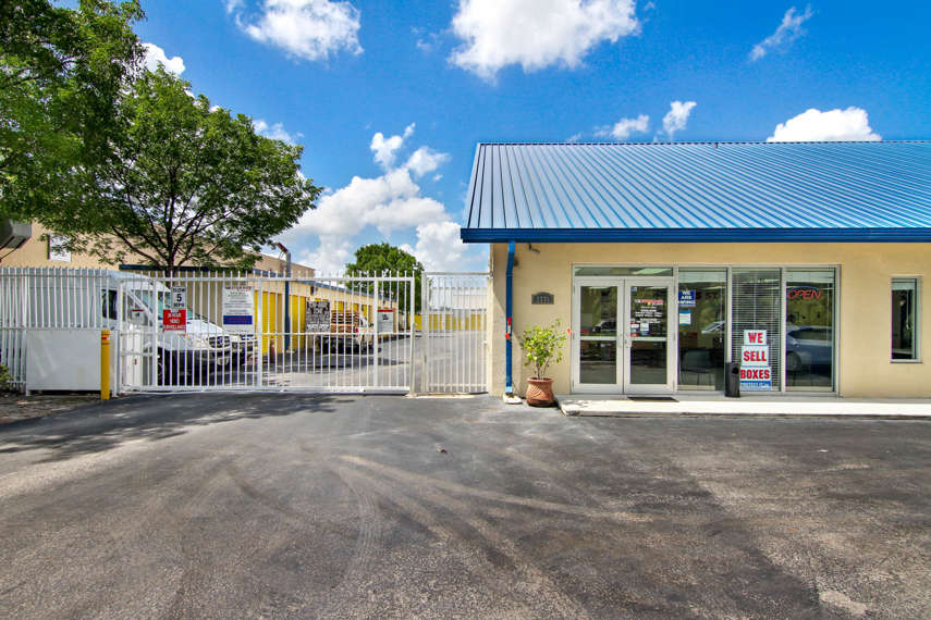10 Best Hialeah SelfStorage Units at 2771 West 76th Street US